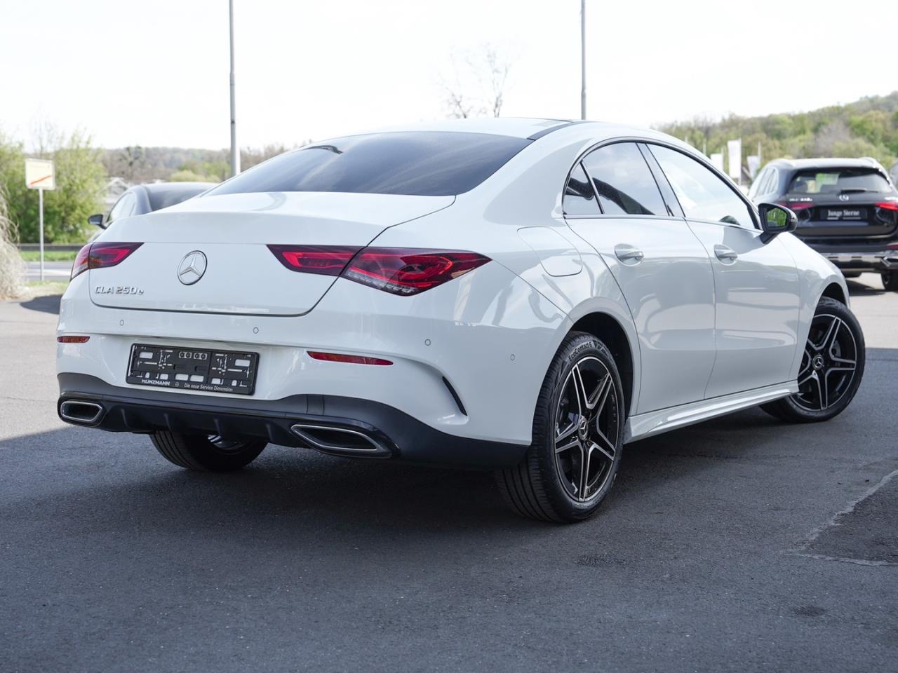 Mercedes-Benz CLA 250 e Coupé AMG Night Navi Panorama Kamera