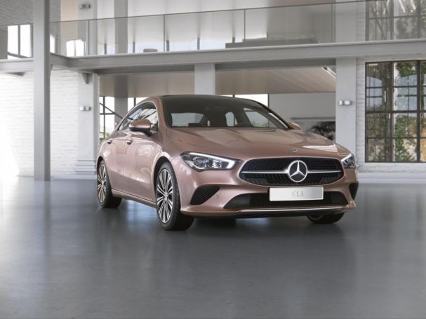 Mercedes-Benz CLA 250 e Coupé Progressive Panorama Kamera HUD