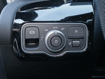 Mercedes-Benz CLA 35 AMG 4M Coupé AMG Night Panorama SHZ Kamera