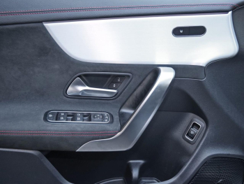 Mercedes-Benz CLA 35 AMG 4M Coupé AMG Night Panorama SHZ Kamera