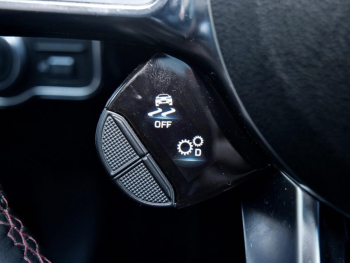 Mercedes-Benz CLA 35 AMG 4M Coupé AMG Night Panorama SHZ Kamera