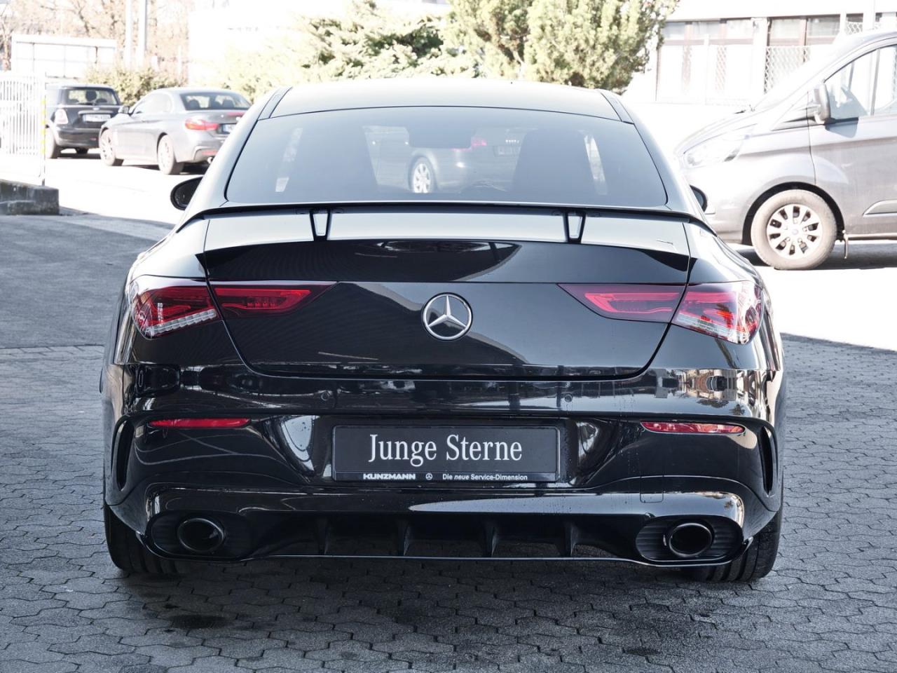 Mercedes-Benz CLA 35 AMG 4M Coupé AMG Night Panorama SHZ Kamera