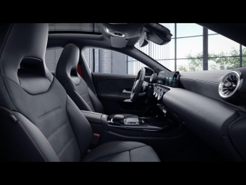 Mercedes-Benz CLA 35 AMG 4M Coupé Night Panorama Kamera