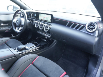 Mercedes-Benz CLA 45 AMG 4M+ Coupé Panorama Distronic 360°