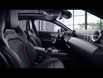 Mercedes-Benz CLA 45 AMG 4M+ Coupé Panorama Distronic 360°