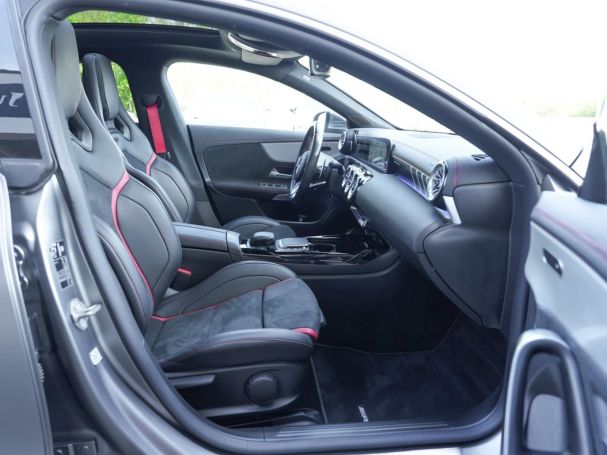 Mercedes-Benz CLA 45 AMG 4M+ Coupé Panorama Distronic 360°