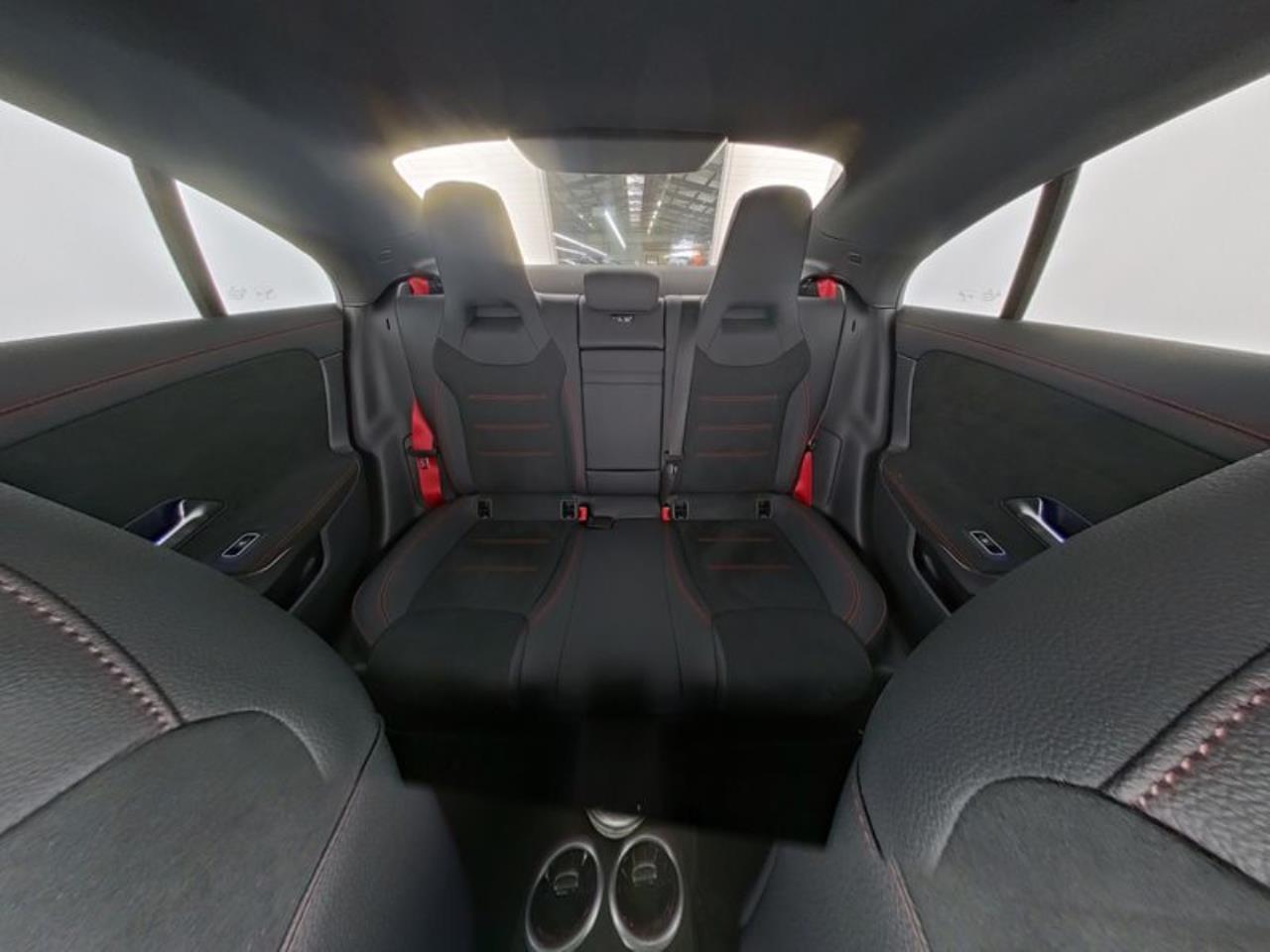 Mercedes-Benz CLA 45 AMG S 4M+ Coupé Night Panorama 360° HUD