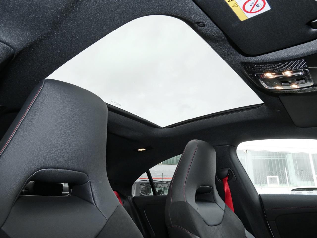 Mercedes-Benz CLA 45 AMG S 4M+ Coupé Night Panorama 360°