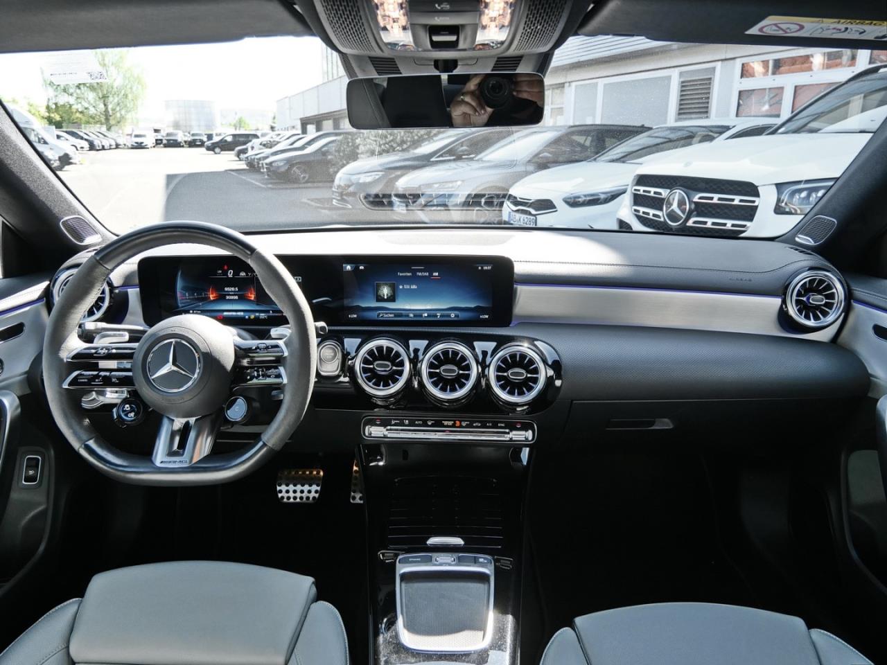 Mercedes-Benz CLA 45 S AMG 4M+ Coupé Night Distronic Panorama