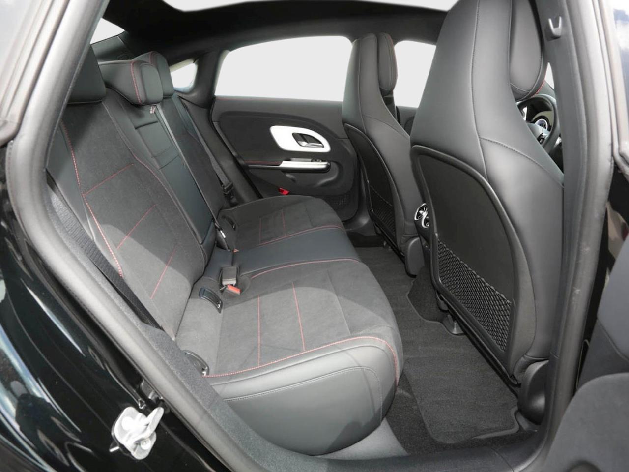 Mercedes-Benz CLA 250+ mit EQ Technologie AMG Panorama Kamera