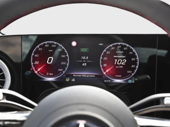Mercedes-Benz CLA 250+ mit EQ Technologie AMG Panorama Kamera