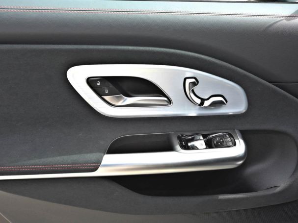 Mercedes-Benz CLA 250+ mit EQ Technologie AMG Panorama Kamera