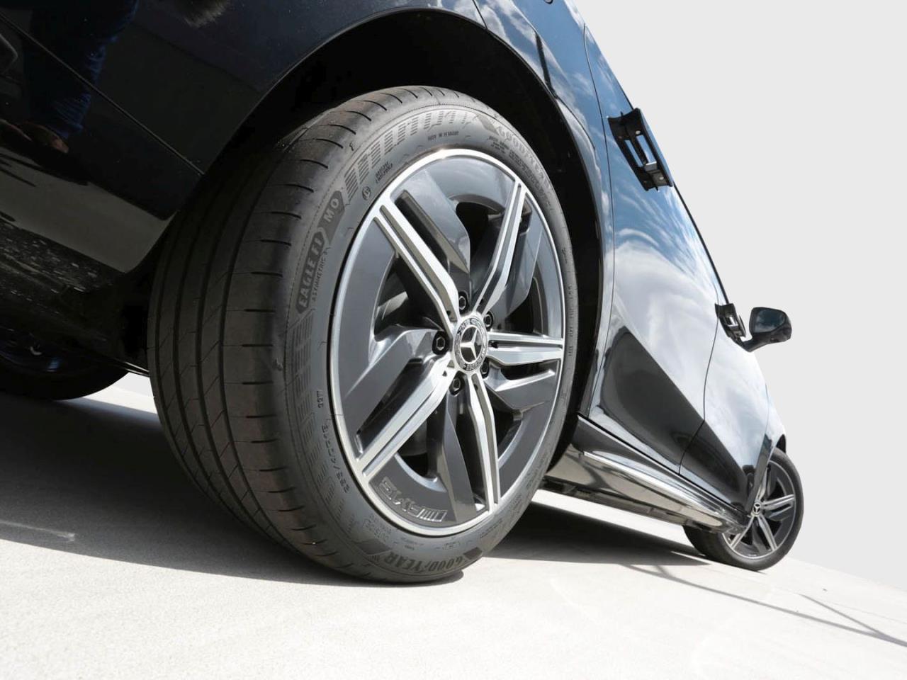 Mercedes-Benz CLA 250+ mit EQ Technologie AMG Panorama Kamera