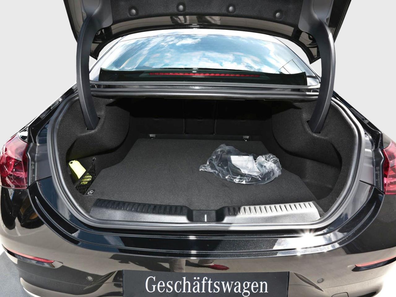 Mercedes-Benz CLA 250+ mit EQ Technologie AMG Panorama Kamera