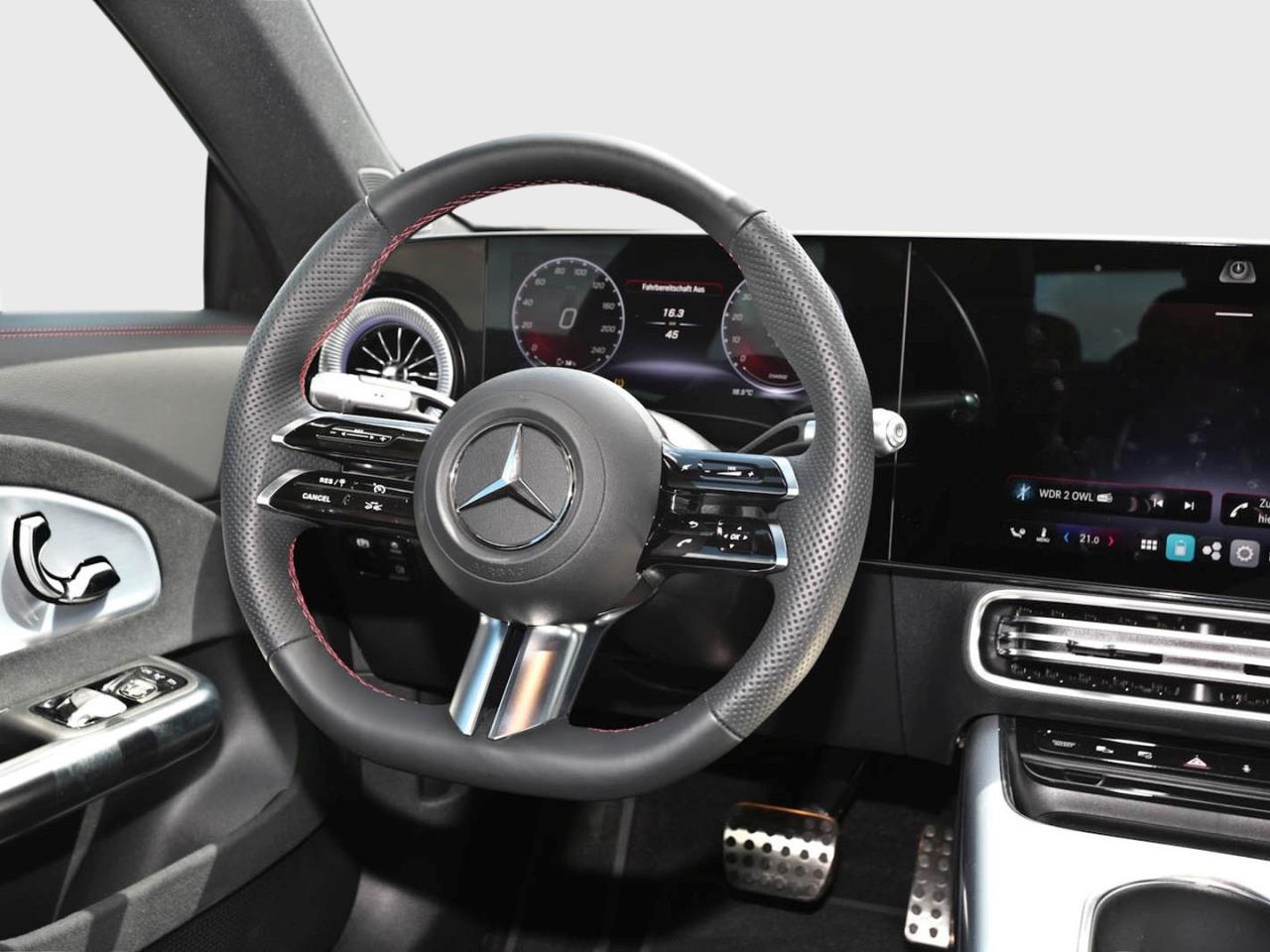Mercedes-Benz CLA 250+ mit EQ Technologie AMG Panorama Kamera