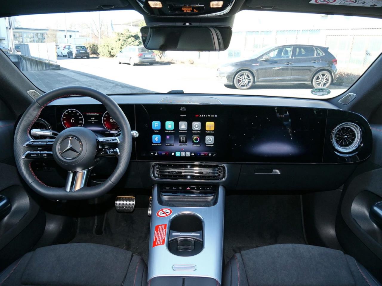 Mercedes-Benz CLA 250+ mit EQ Technologie AMG Night Panorama