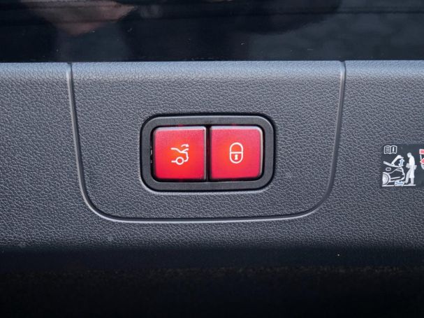 Mercedes-Benz CLA 250+ mit EQ Technologie AMG Night Panorama