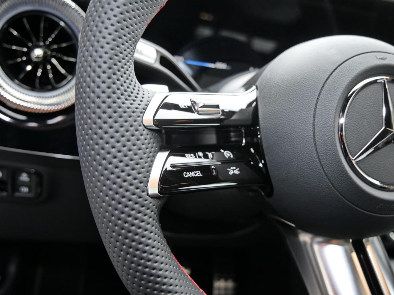 Mercedes-Benz CLA 350 4MATIC EQ AMG Night Panorama Kamera