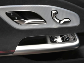 Mercedes-Benz CLA 350 4MATIC mit EQ Technologie AMG Night AHK
