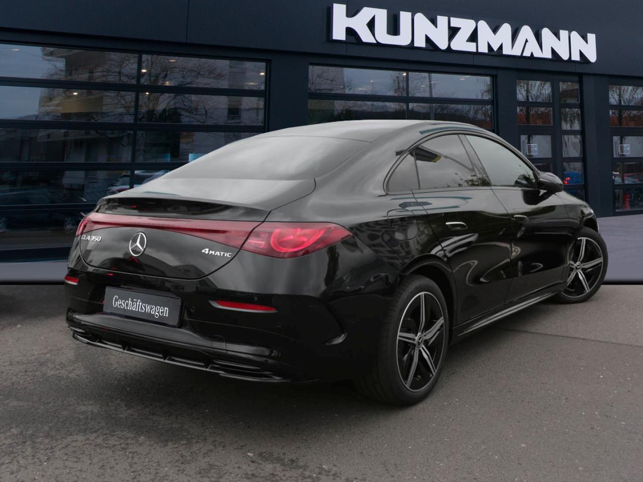 Mercedes-Benz CLA 350 4MATIC mit EQ Technologie AMG Night AHK
