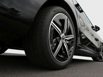 Mercedes-Benz CLA 350 4MATIC mit EQ Technologie AMG Night AHK