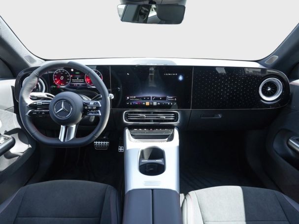 Mercedes-Benz CLA 180 AMG MBUXNavi Panorama KeylessGo AHK