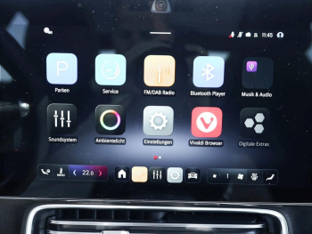 Mercedes-Benz CLA 180 AMG MBUXNavi Panorama KeylessGo AHK