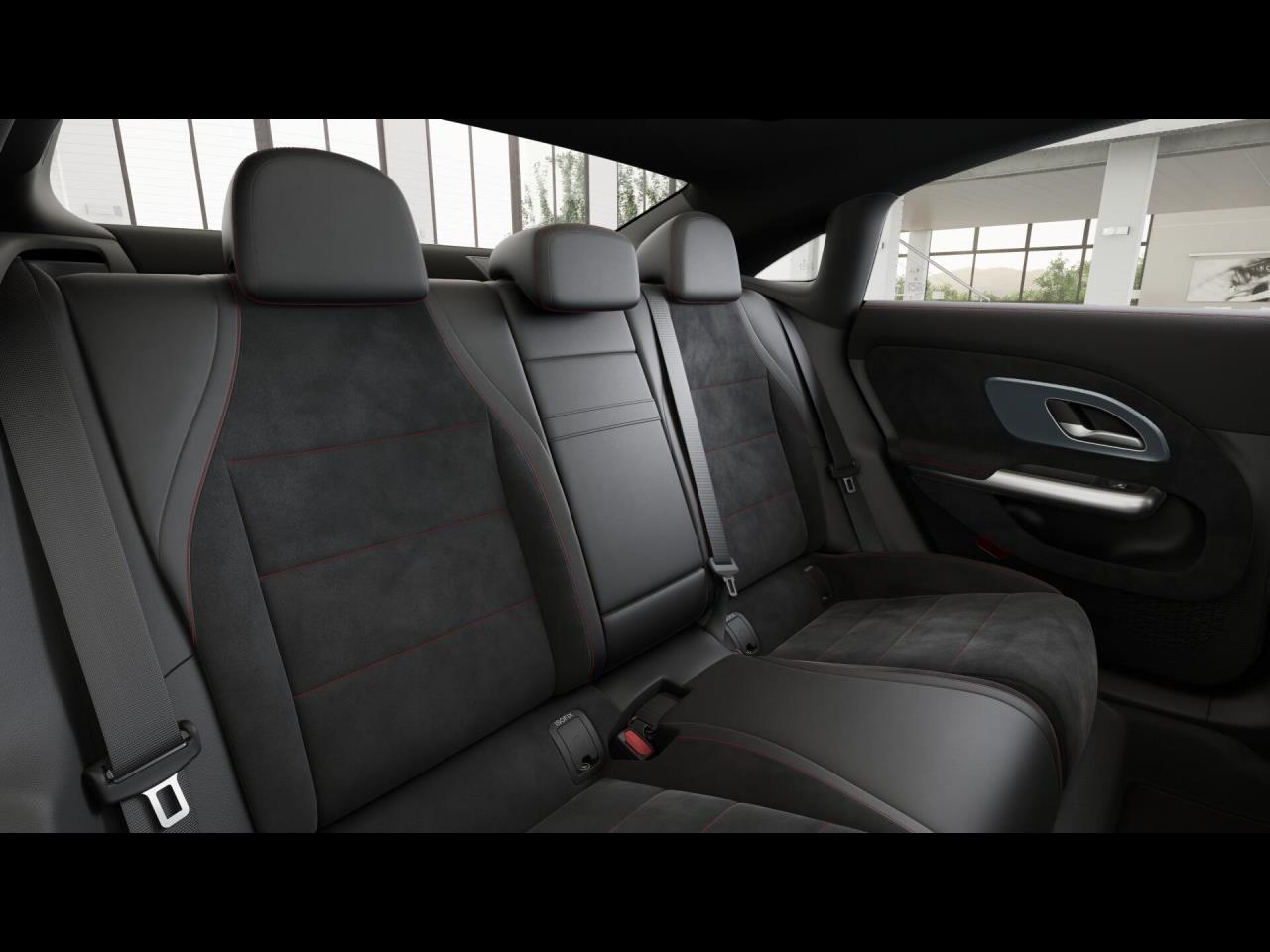 Mercedes-Benz CLA 180 AMG MBUXNavi Panorama KeylessGo AHK