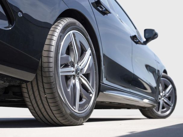 Mercedes-Benz CLA 180 AMG MBUXNavi Panorama KeylessGo AHK