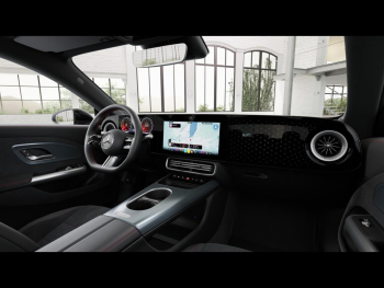 Mercedes-Benz CLA 180 AMG MBUXNavi Panorama KeylessGo AHK