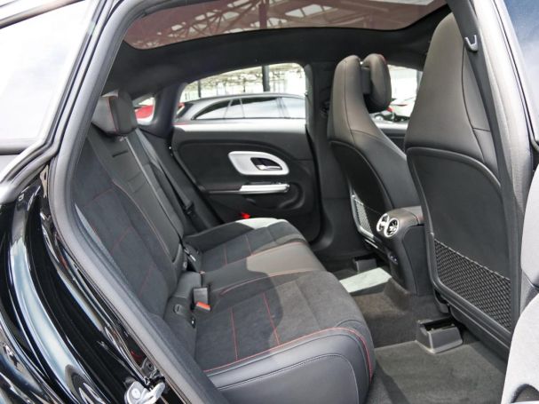 Mercedes-Benz CLA 180 AMG MBUX Navi Panorama AHK Spiegel-P