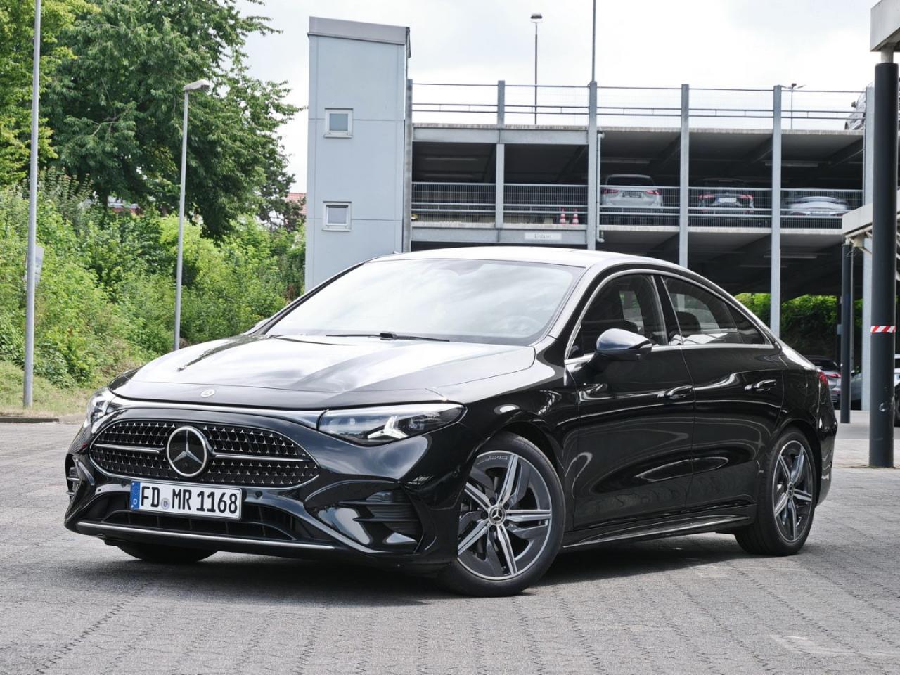 Mercedes-Benz CLA 180 AMG MBUX Navi Panorama AHK Spiegel-P
