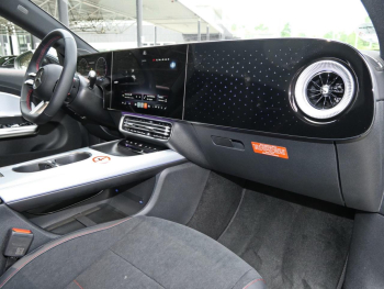 Mercedes-Benz CLA 180 AMG MBUX Navi Panorama AHK Spiegel-P