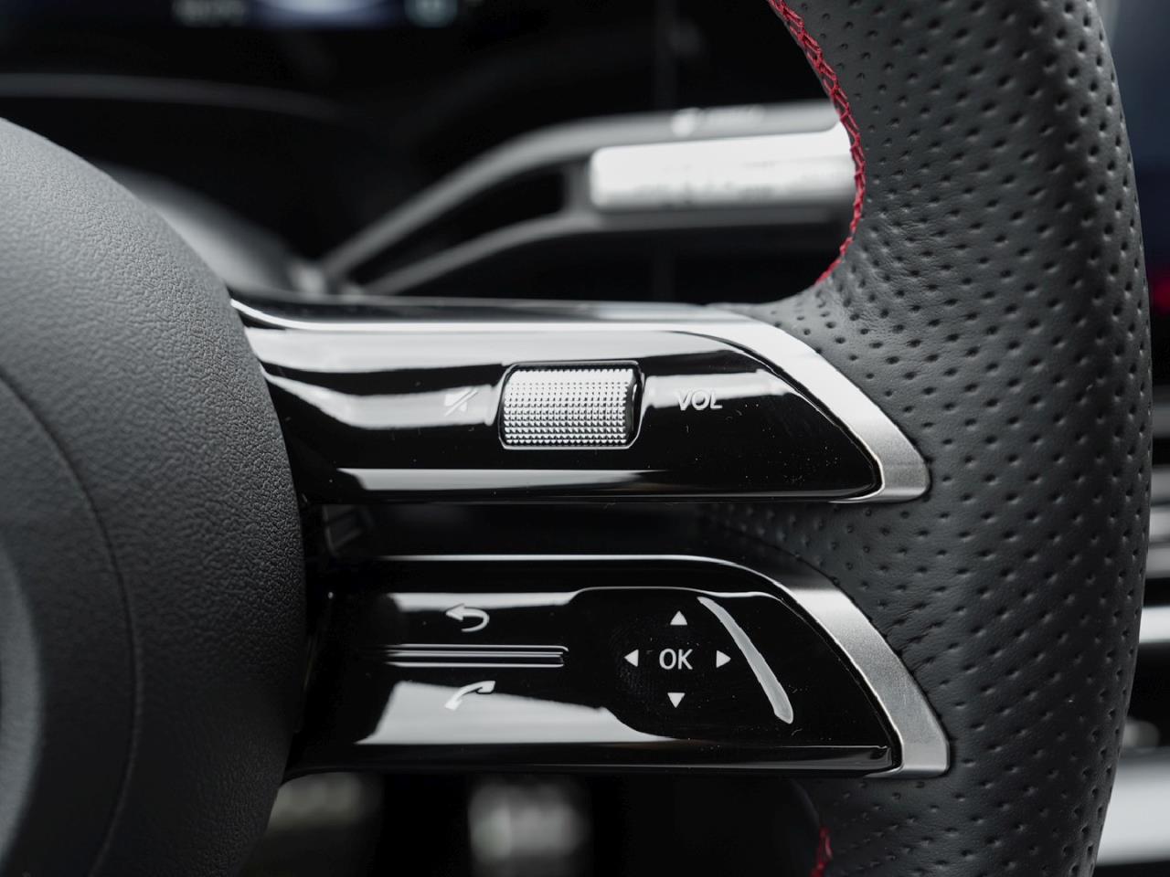 Mercedes-Benz CLA 180 AMG  Navi Panorama Spiegel-Paket