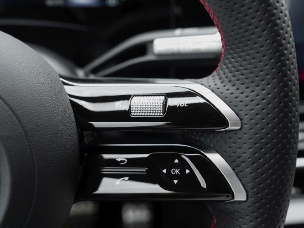 Mercedes-Benz CLA 180 AMG  Navi Panorama Spiegel-Paket