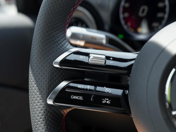 Mercedes-Benz CLA 180 AMG Night MBUXNavi Panorama KeylessGo
