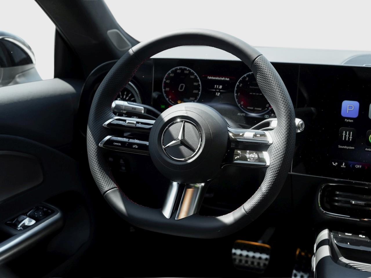 Mercedes-Benz CLA 180 AMG Night MBUXNavi Panorama KeylessGo