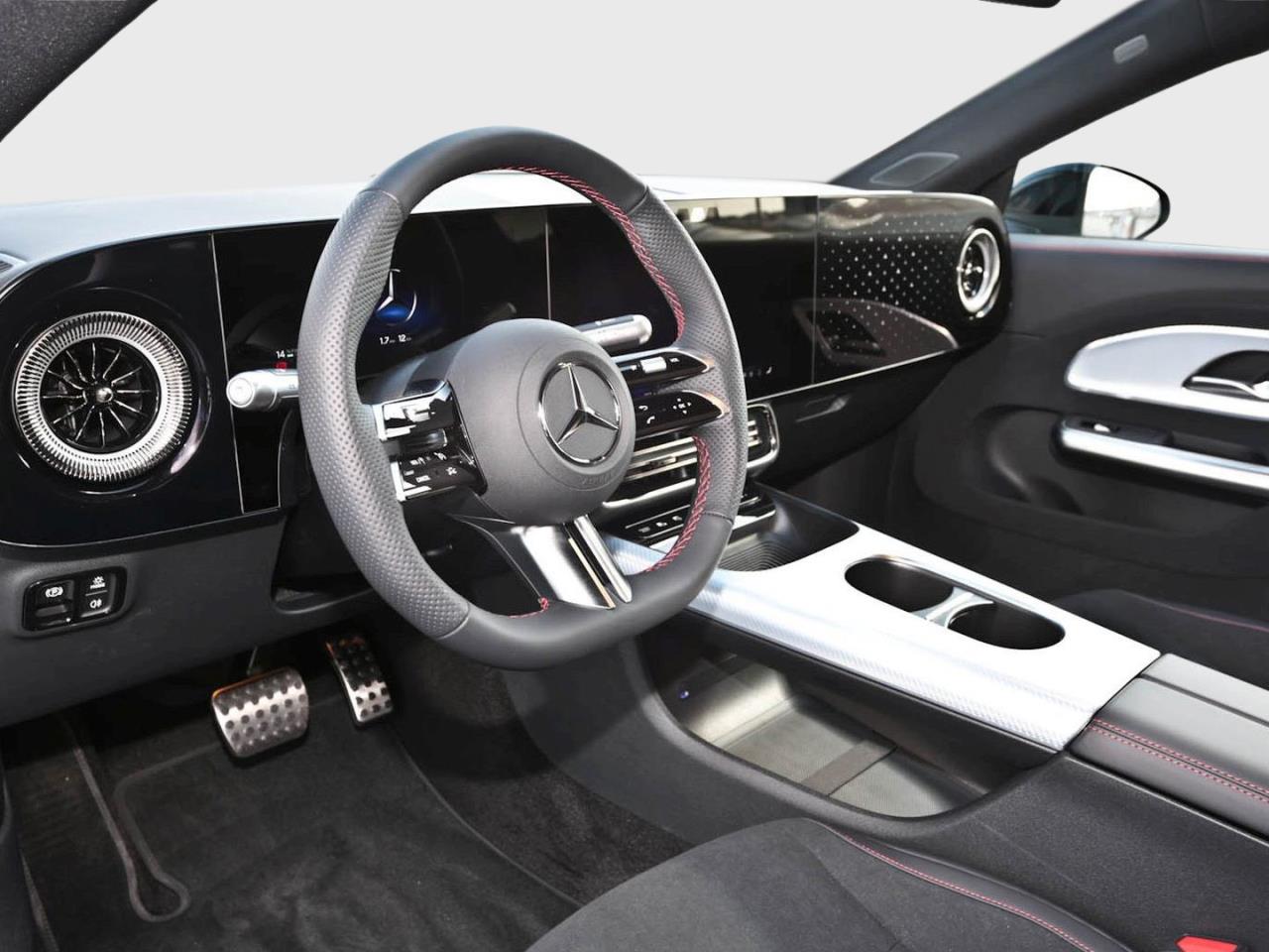 Mercedes-Benz CLA 180 AMG Night MBUXNavi Panorama Spiegel-P