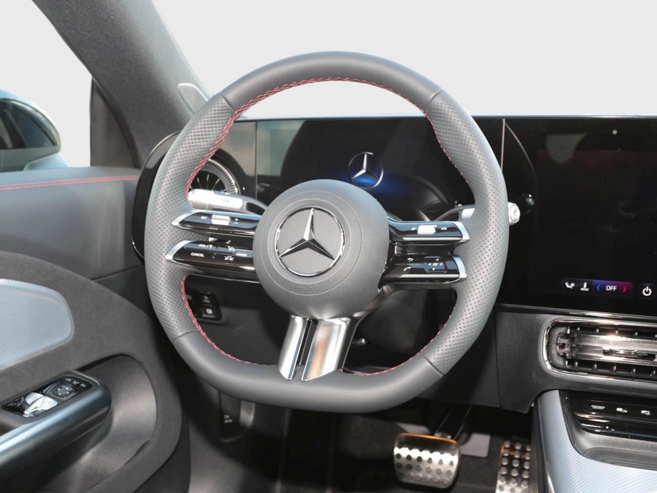 Mercedes-Benz CLA 180 AMG Night MBUXNavi Panorama Spiegel-P