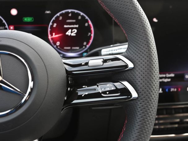 Mercedes-Benz CLA 180 AMG Night MBUXNavi Panorama AHK