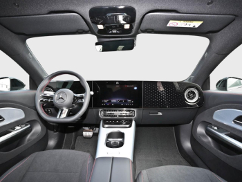 Mercedes-Benz CLA 180 AMG Night MBUXNavi Panorama AHK