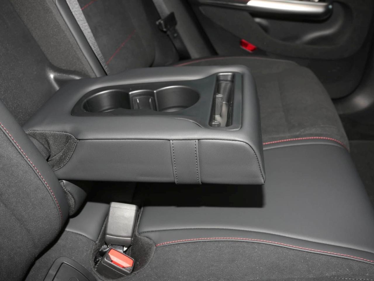 Mercedes-Benz CLA 180 AMG Night MBUXNavi Panorama AHK