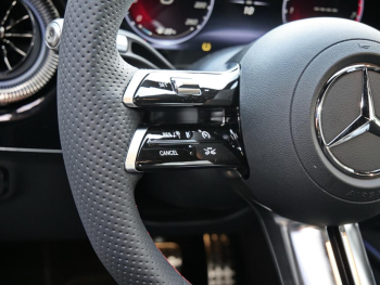 Mercedes-Benz CLA 200 4MATIC AMG Night Panorama Distronic