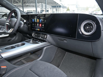 Mercedes-Benz CLA 200 4MATIC AMG Night Panorama Distronic