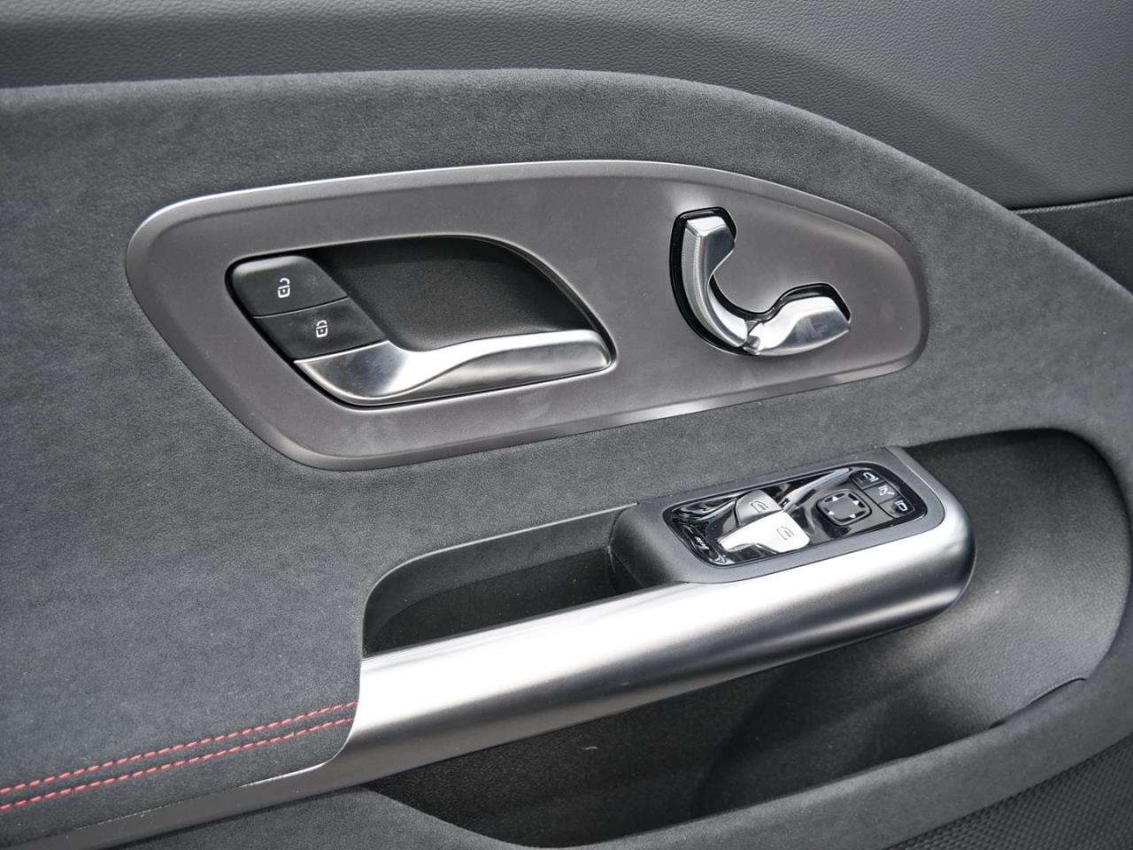 Mercedes-Benz CLA 200 4MATIC AMG Night Panorama Distronic