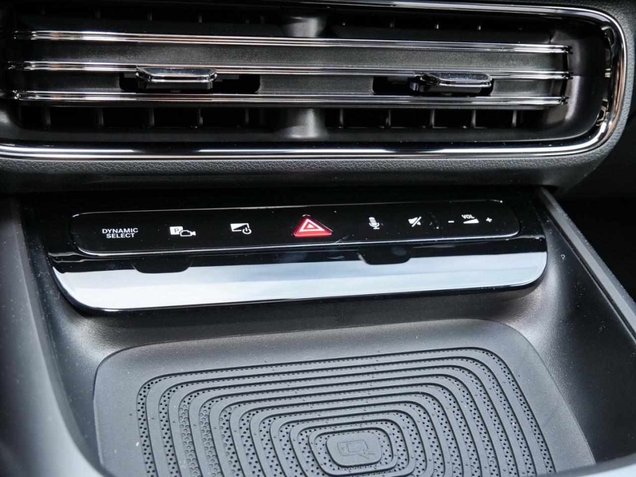 Mercedes-Benz CLA 200 4MATIC AMG Night Panorama Distronic