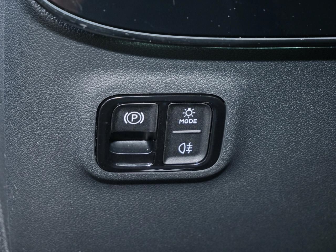 Mercedes-Benz CLA 200 4MATIC AMG Night Panorama Distronic