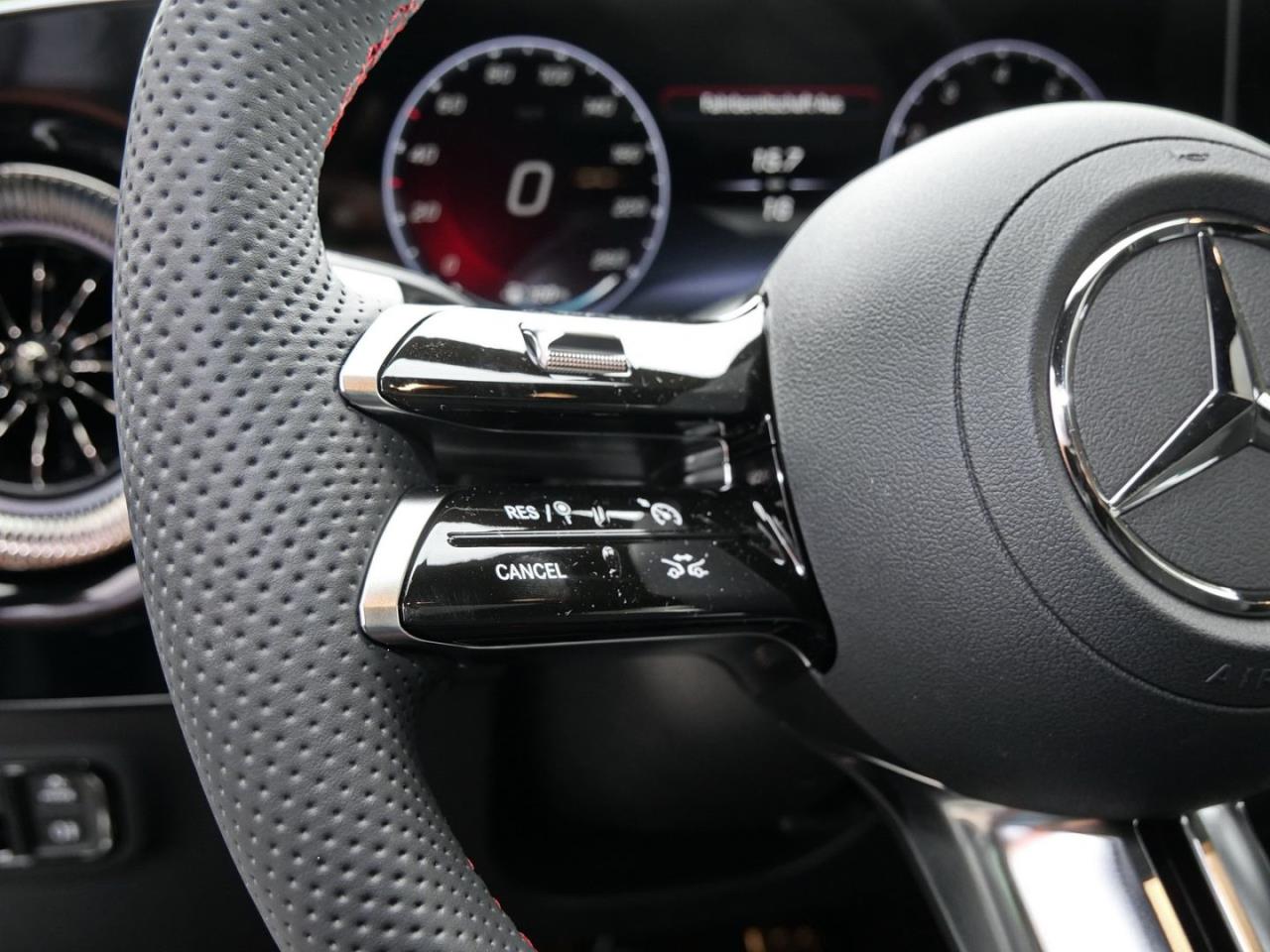 Mercedes-Benz CLA 200 4MATIC AMG Night Panorama Memory AHK