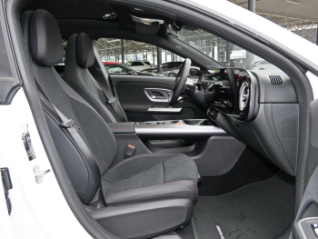 Mercedes-Benz CLA 200 4MATIC AMG Night Panorama Memory AHK