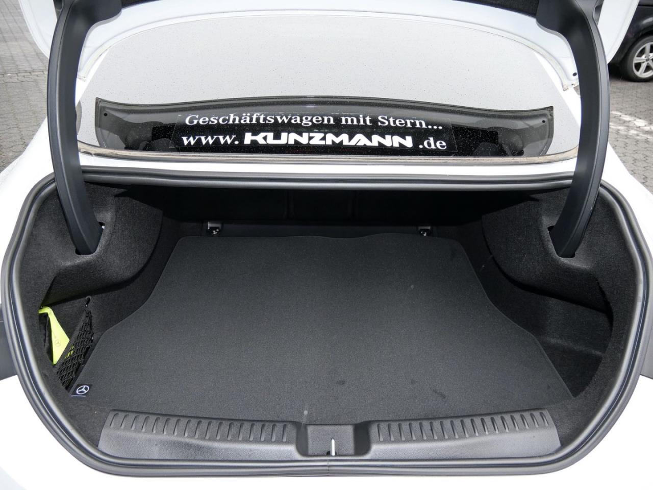 Mercedes-Benz CLA 200 4MATIC AMG Night Panorama Distronic 360°